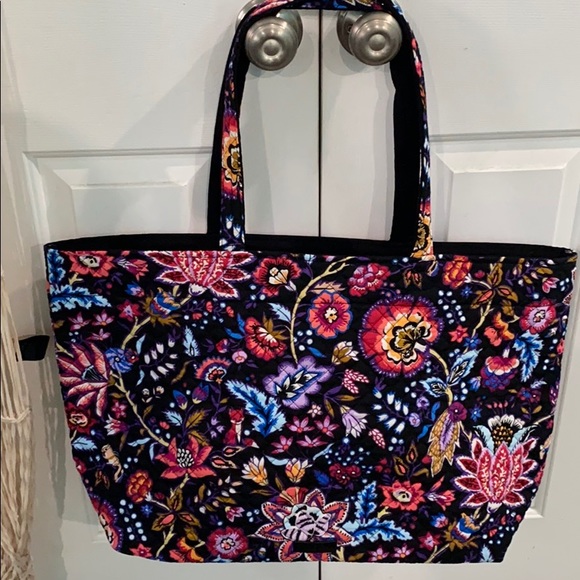 Vera Bradley Iconic Grand Tote, Foxwood🖤💜